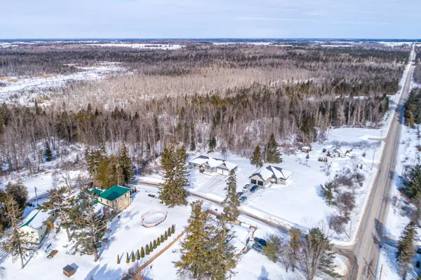 10 Patrick ST, Kawartha Lakes, ON K0M 2B0