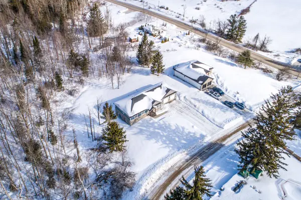 10 Patrick ST, Kawartha Lakes, ON K0M 2B0