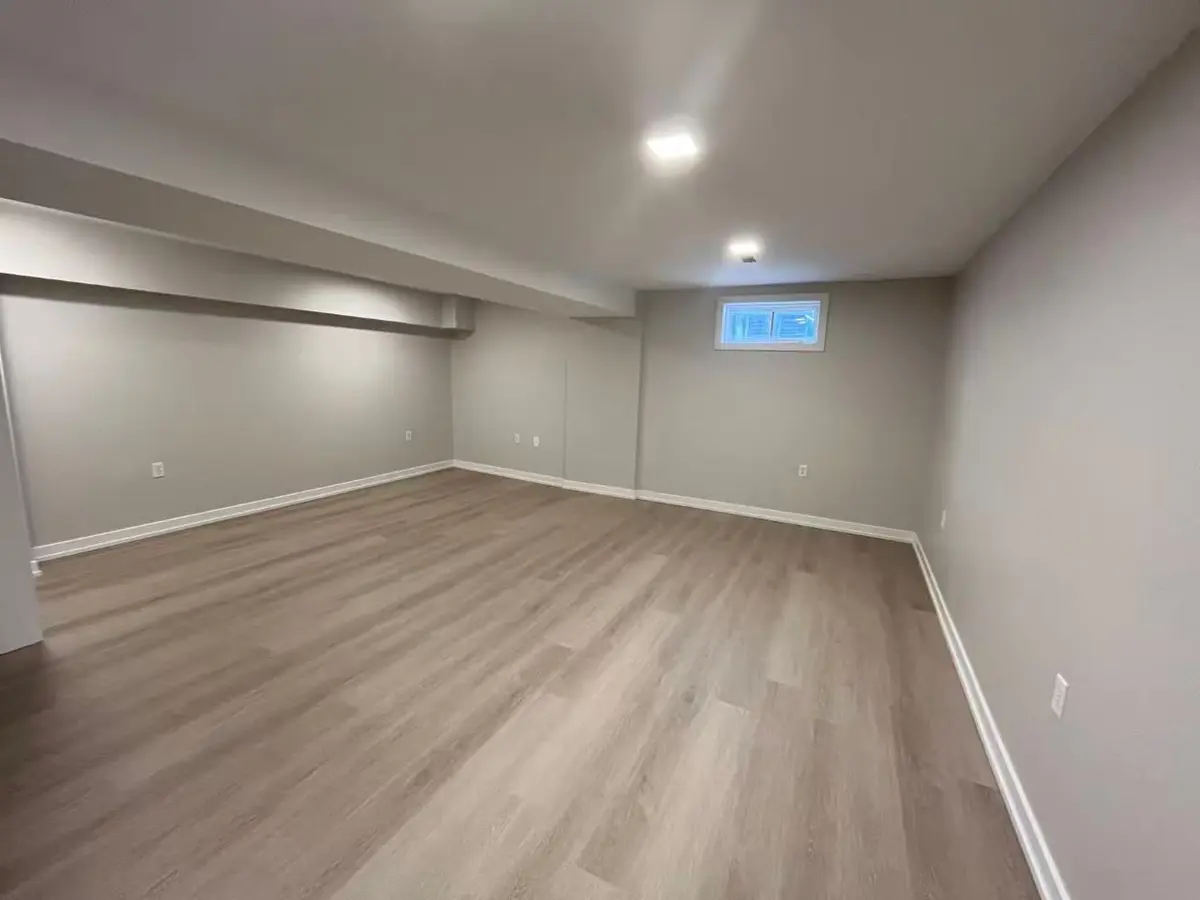 401 KITTRIDGE RD #Bsmt, Oakville, ON L6H 7K6