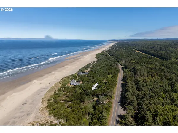 600 SW Pacific Coast Hwy, Waldport, OR 97394