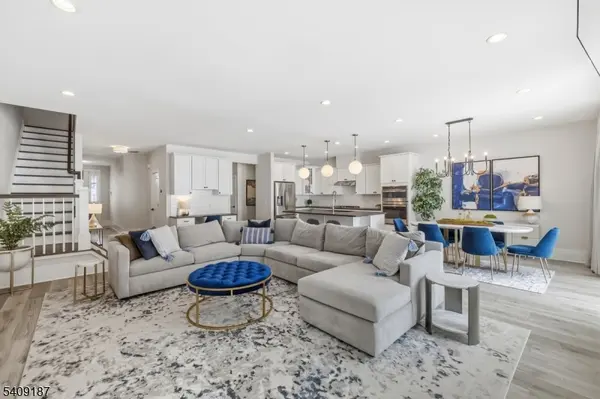 34 Aspen Dr, Cedar Grove Twp., NJ 07009