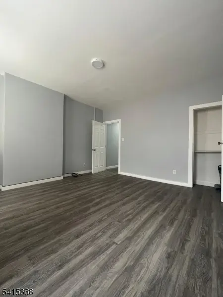 18 8Th Ave, Newark City, NJ 07104