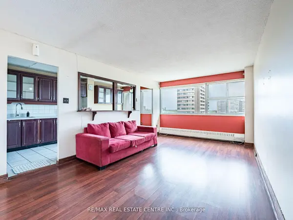 735 Don Mills RD #1806, Toronto C11, ON M3C 1T1