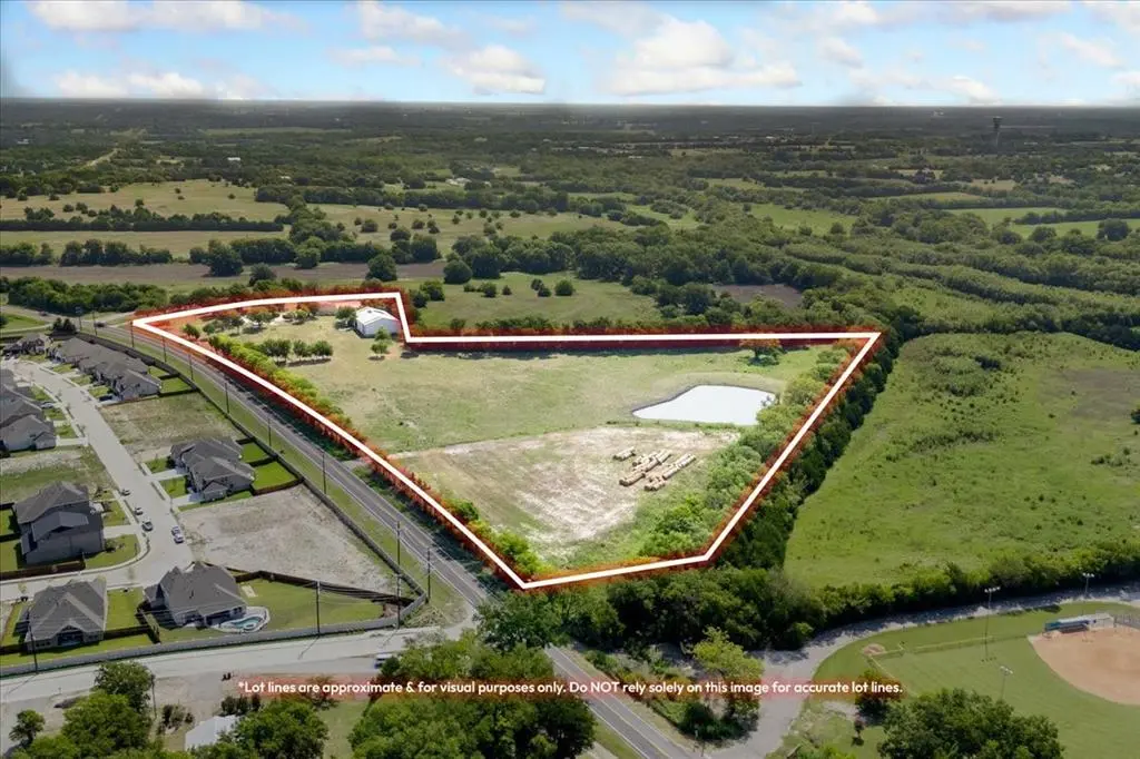 10590 FM 121, Van Alstyne, TX 75495