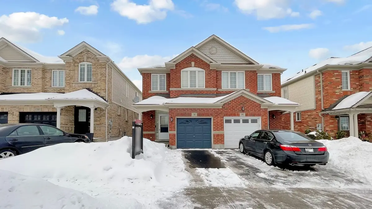 51 Unsworth CRES, Ajax, ON L1T 4X3