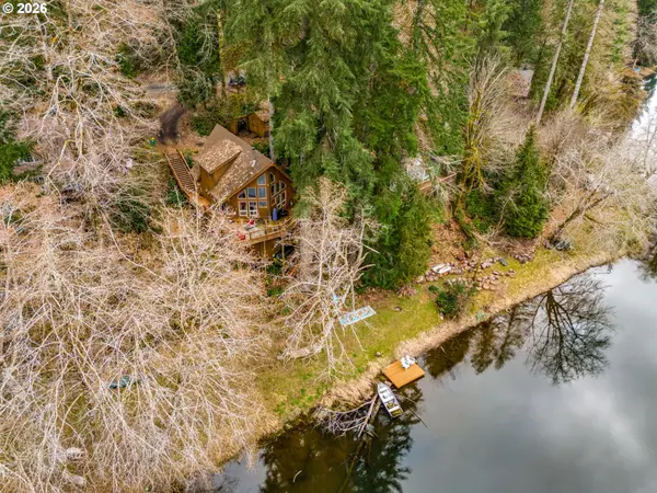 71397 FISHHAWK RD, Clatskanie, OR 97016