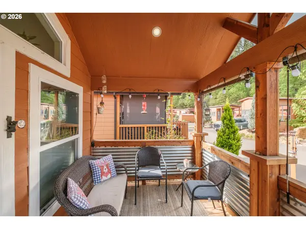 8372 SE ENCHANTED WAY #204, Turner, OR 97392