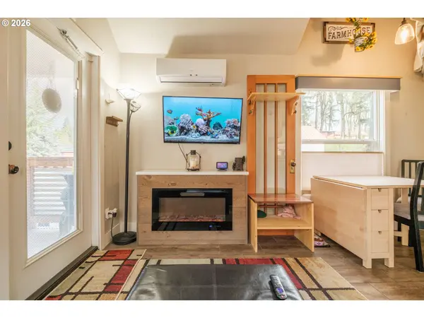 8372 SE ENCHANTED WAY #204, Turner, OR 97392