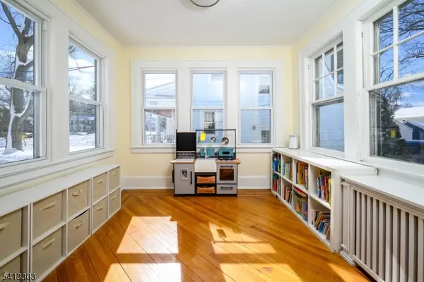 29 S Mountain Rd, Millburn Twp., NJ 07041