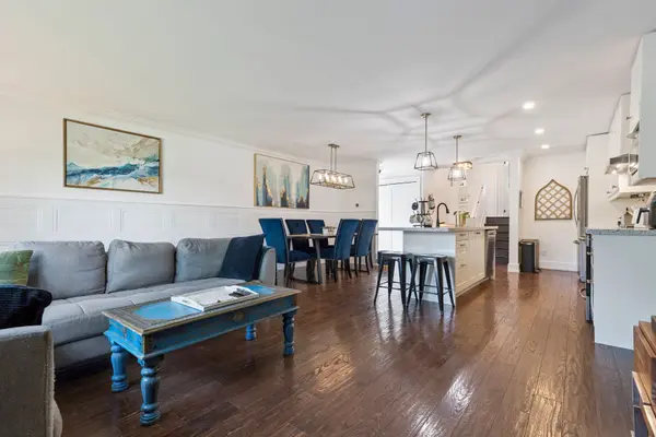 403 Chandos CT, Oshawa, ON L1J 6R1