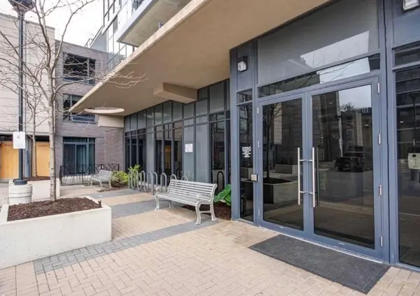 1 Valhalla Inn RD #601, Toronto W08, ON M9B 1S9