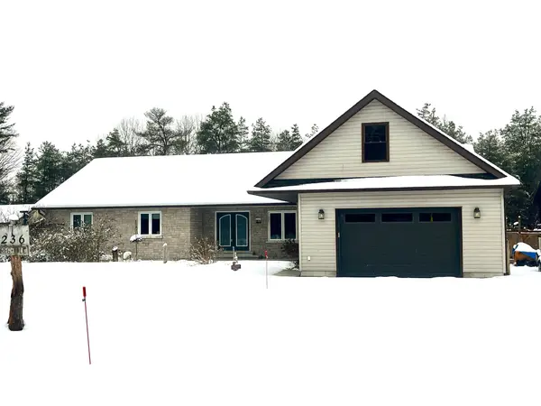 236 Bruce ST, South Bruce Peninsula, ON N0H 2T0