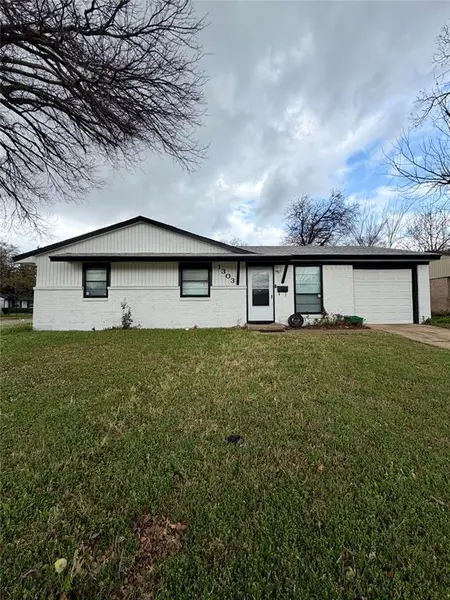 1303 Driftwood Drive, Duncanville, TX 75116