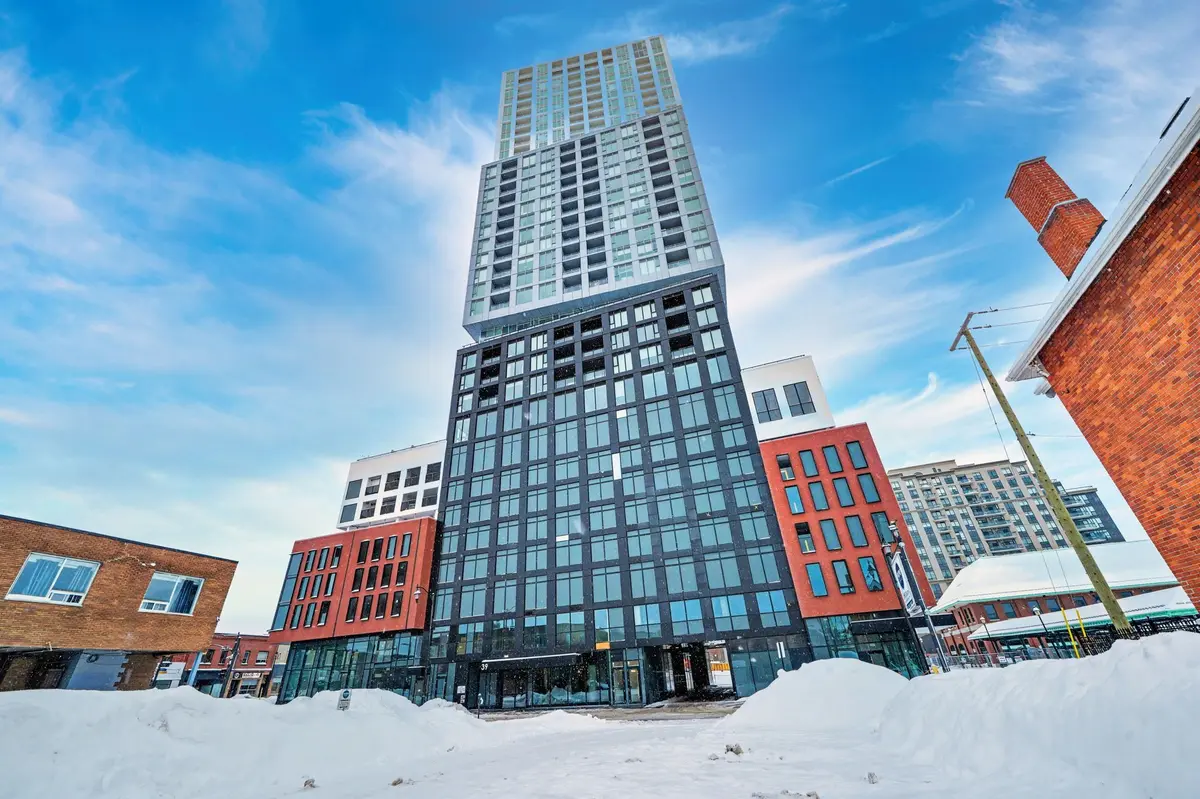 39 Mary ST #2009, Barrie, ON L4N 1S9