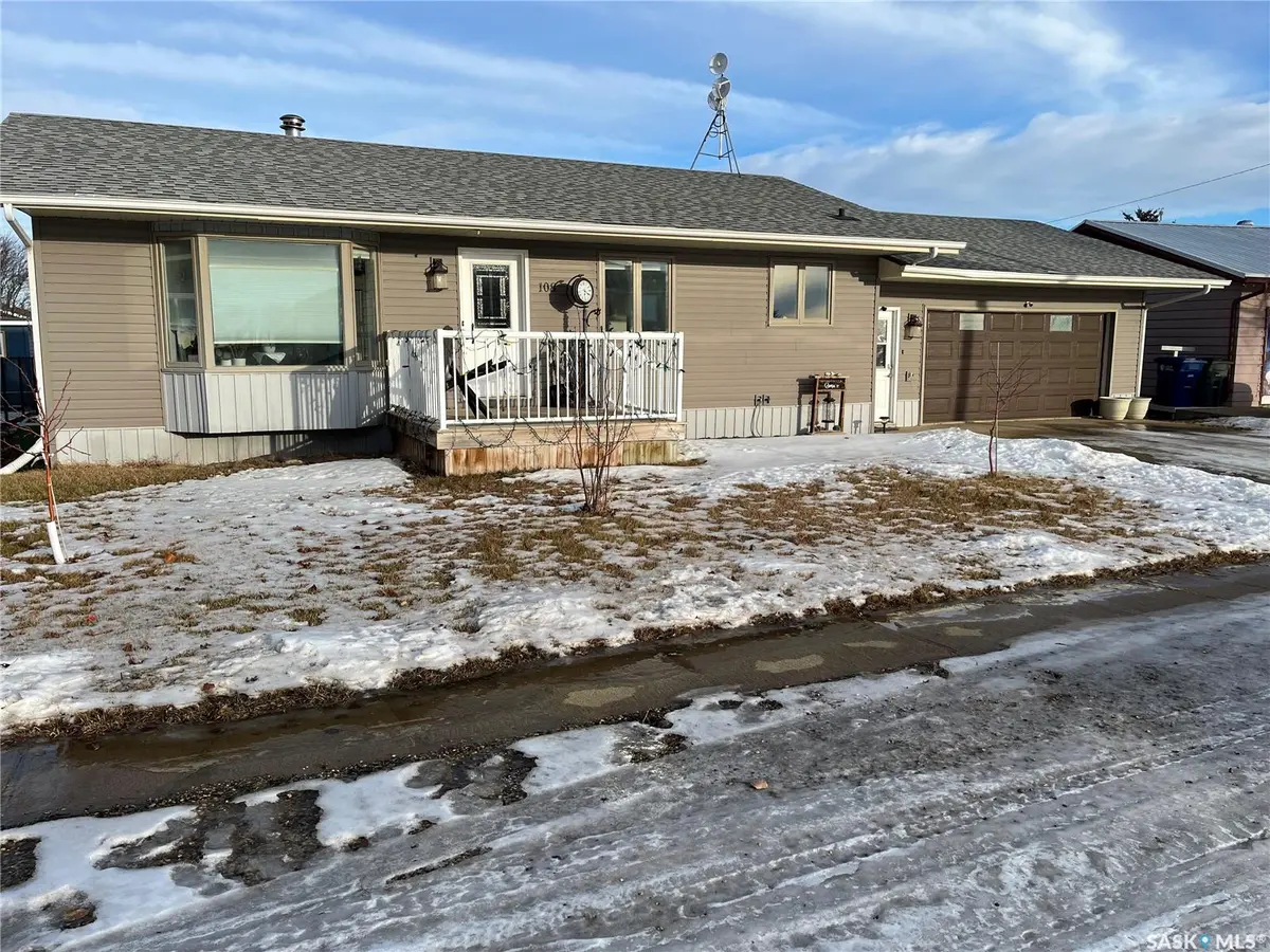 108 7th AVENUE E, Lafleche, SK S0H 2K0