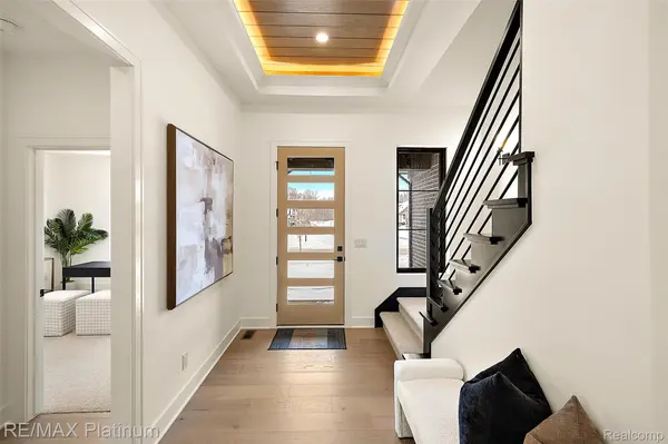 52921 Royal Park AVE, Shelby Charter Township, MI 48315