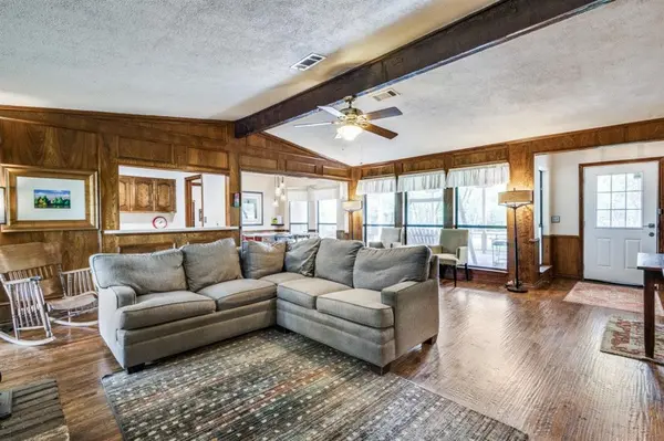 677 FM 3356, Van Alstyne, TX 75495