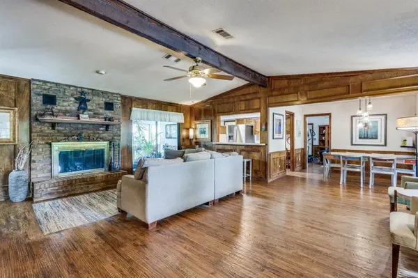 677 FM 3356, Van Alstyne, TX 75495