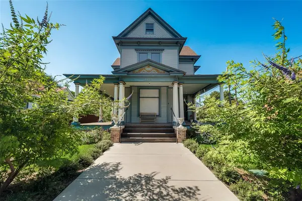 1419 Beaumont Street, Dallas, TX 75215