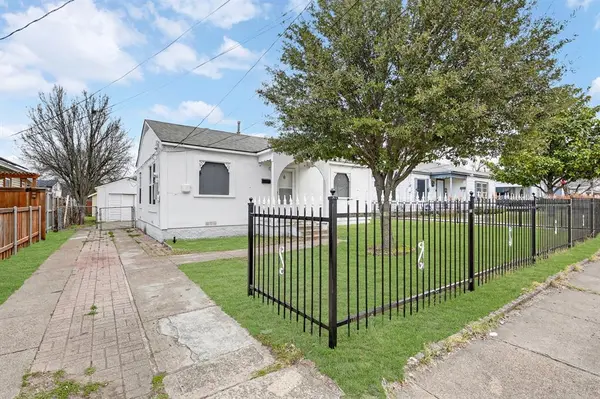 4123 Dawes Drive, Dallas, TX 75211