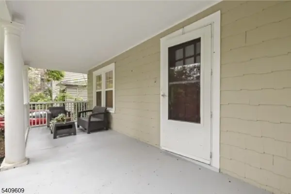 72 Meadowbrook Rd, Millburn Twp., NJ 07078