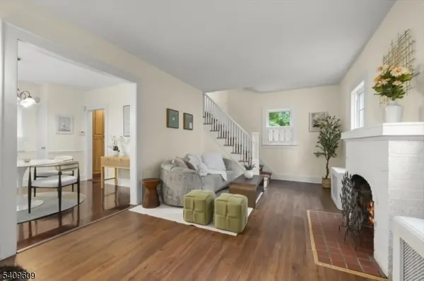 72 Meadowbrook Rd, Millburn Twp., NJ 07078