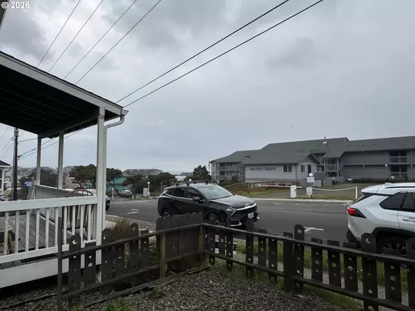 Newport, OR 97365,714 NW COAST ST