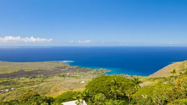 82-5957 WAKIDA DR, Captain Cook, HI 96704