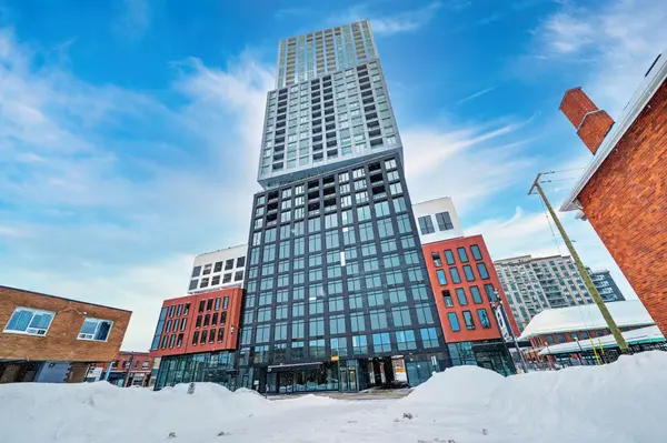 39 Mary ST #2009, Barrie, ON L4N 1S9