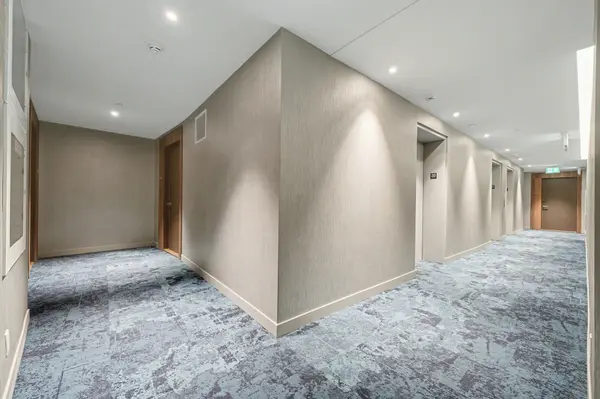 39 Mary ST #2009, Barrie, ON L4N 1S9