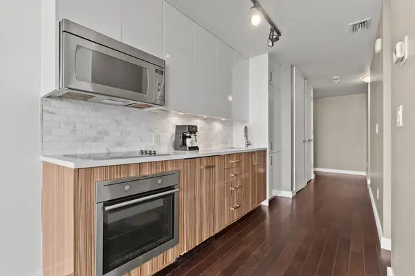 201 Parkdale AVE #807, West Centre Town, ON K1Y 1E8