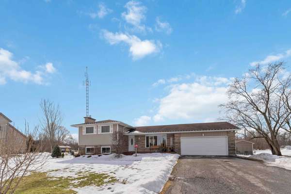 147 CAIRNS CRES, Fort Erie, ON L2A 5M4
