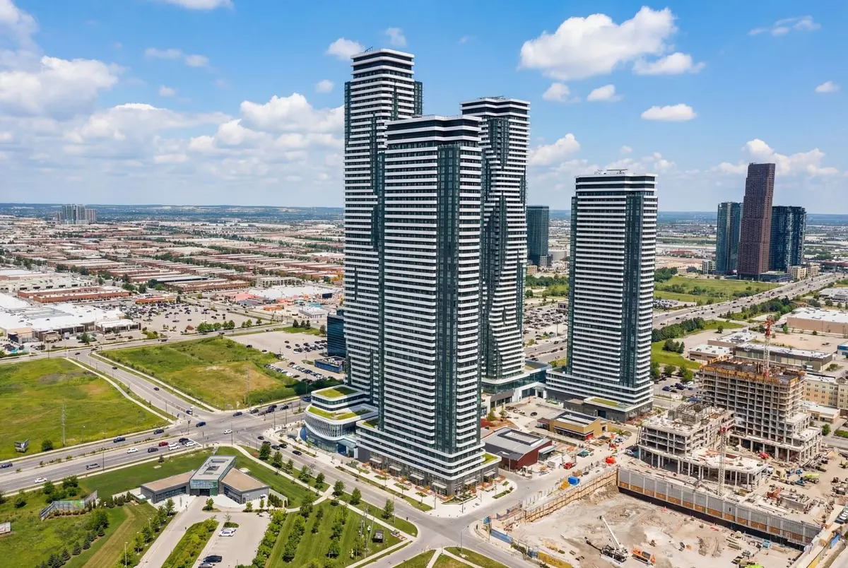 195 Commerce ST #905, Vaughan, ON L4K 0P9