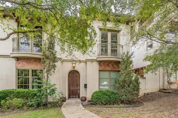 Fort Worth, TX 76107,3635 Crestline Road