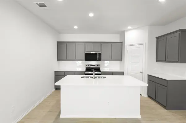 1711 Teton River Drive, Blue Ridge, TX 75424