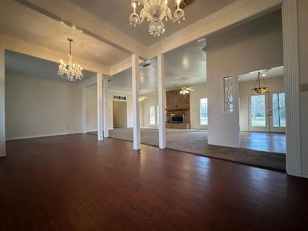 8099 W Interstate Highway 30, Cumby, TX 75433