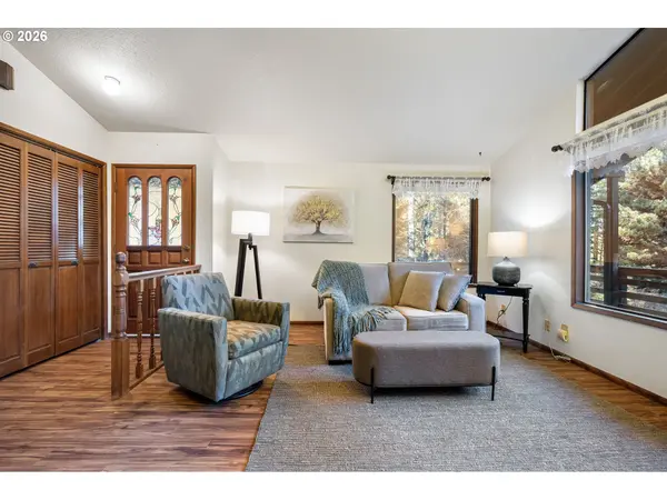 88931 LOIS LN, Elmira, OR 97437