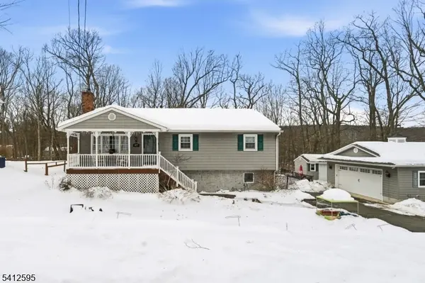 17 Acorn Dr, Vernon Twp., NJ 07422