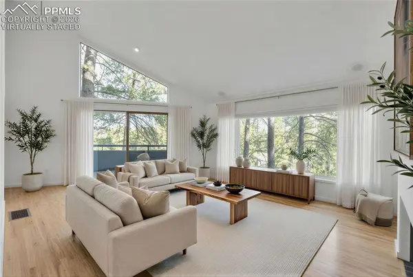 4966 Delaware DR, Larkspur, CO 80118