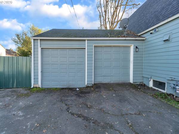 2270 CENTER ST, Salem, OR 97301
