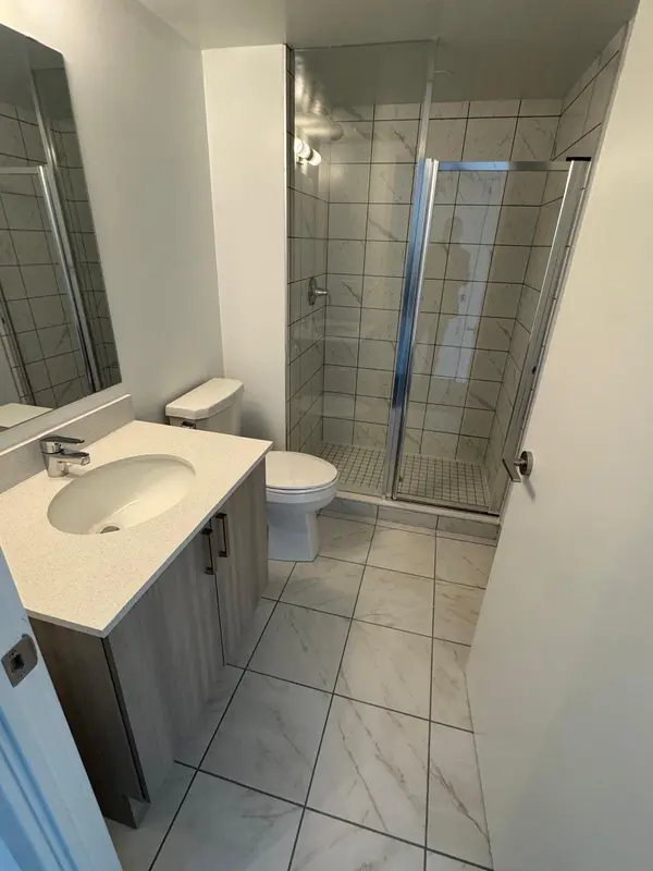 1010 Sandy Beach RD #1002, Pickering, ON L1W 0C7