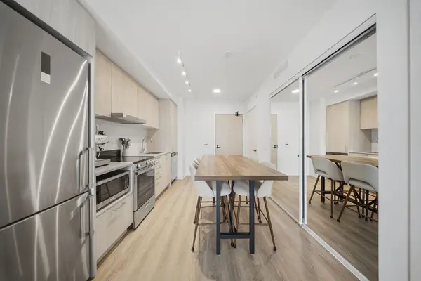 195 Commerce ST #905, Vaughan, ON L4K 0P9