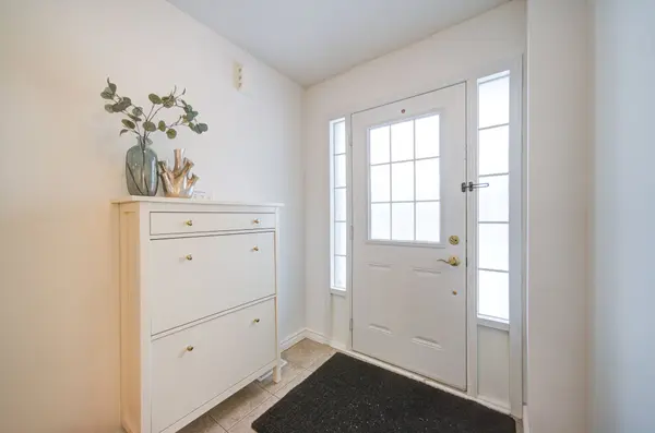 21 Westcliffe CRES, Richmond Hill, ON L4E 0S1