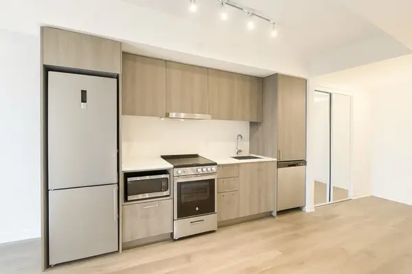 195 Commerce ST #2309, Vaughan, ON L4K 0P9