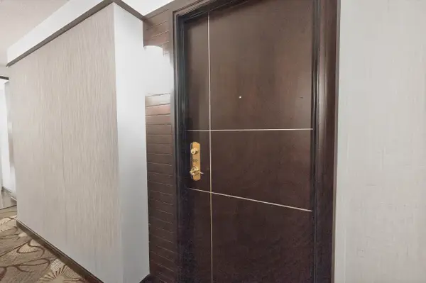 2111 Lake Shore BLVD W #812, Toronto W06, ON M8V 4B2