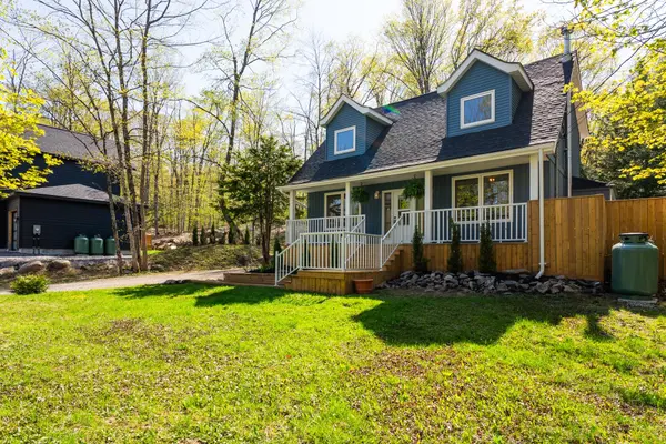 21 Todholm DR, Muskoka Lakes, ON P0B 1J0