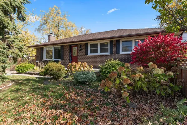 106 Laurentian DR N, London East, ON N5W 1P2