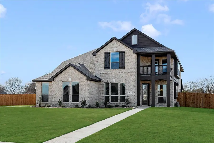 683 Crystal Lake Lane, Red Oak, TX 75154