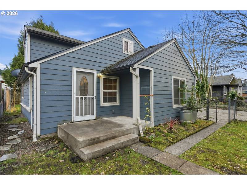 8730 NE WYGANT ST, Portland, OR 97220
