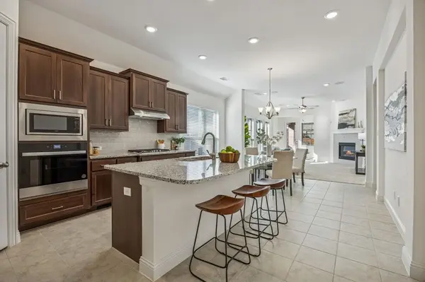 8105 Meadow Valley Drive,  Mckinney,  TX 75071